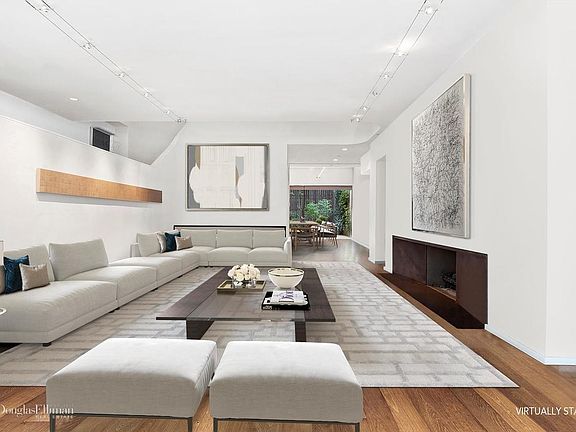 2nd image of 40 Bond St APT Th5
