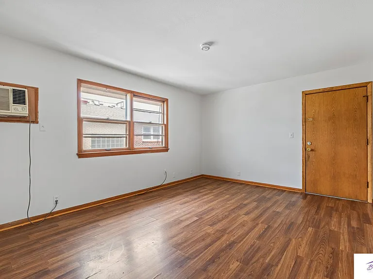 1021 S 31st St — Photo 15