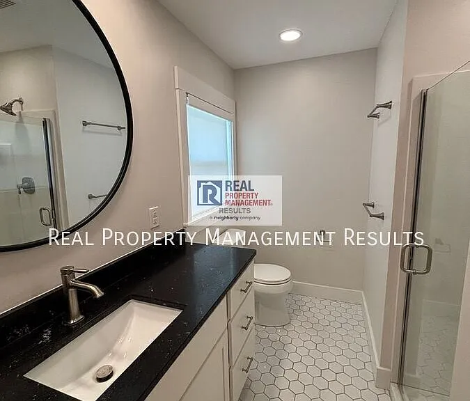402 W Jennings St — Photo 17