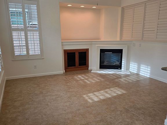 5th image of 1815 Wind Ranch Rd Unit B