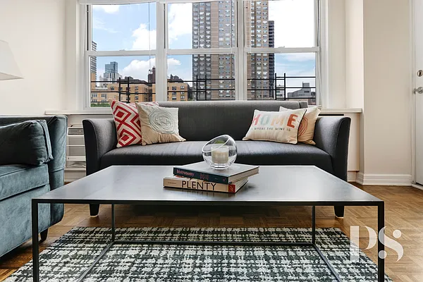 Sold by Compass | media 2