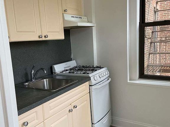 5th image of 87-15 37th Ave #6H