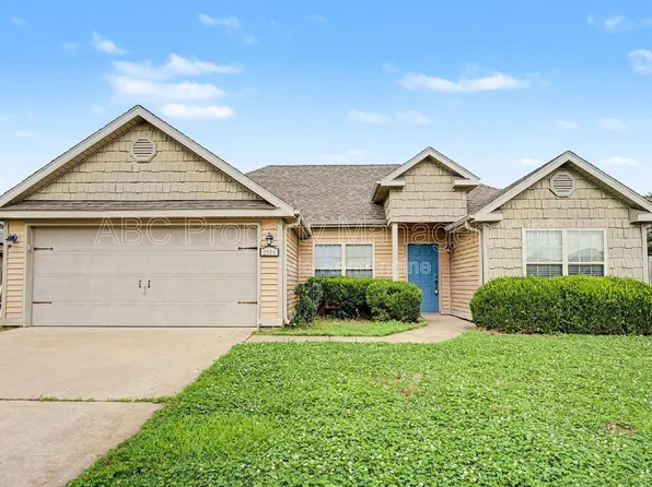 2900 SW Wentworth Ave, Bentonville, AR 72712