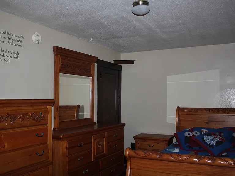 1004 Winterton St — Photo 22