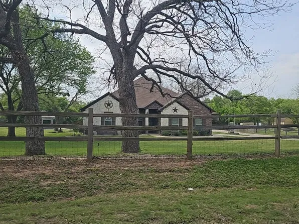 114 Valley Vista Dr, Burleson, TX 76028