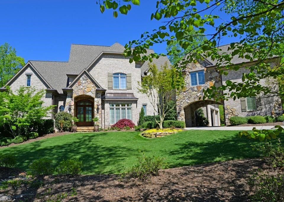 Custom Chateau style transitional built by award winning Wolfe Construction.  Popular Northern School neighborhood with Swim & Tennis.   Gas Lamps, rolling topography, sidewalks, playground, & open space.
