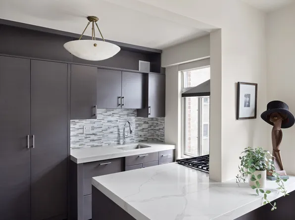 715 Park Avenue image 7 of 11