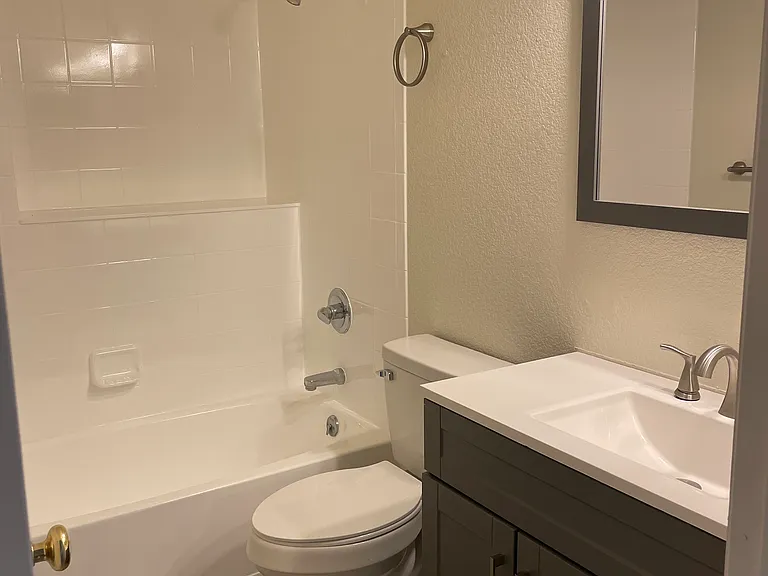 784 Gateway Cir — Photo 22