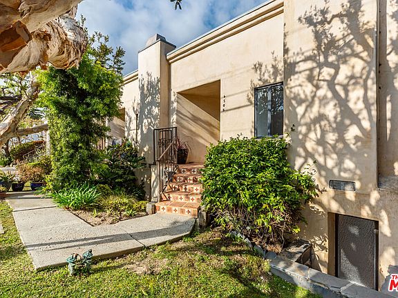 2nd image of 6508 Dume Dr