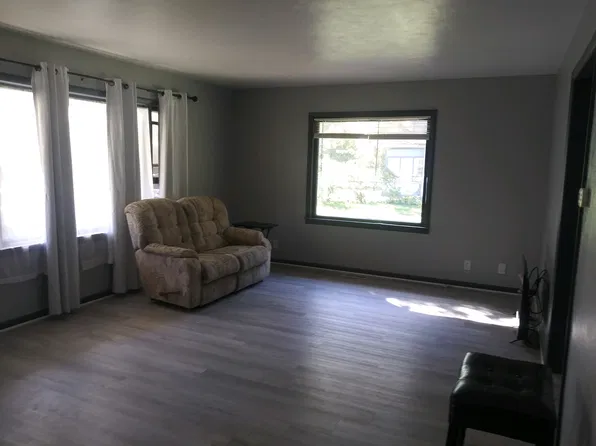 631 E Sherman St #2, Marion, IN 46952