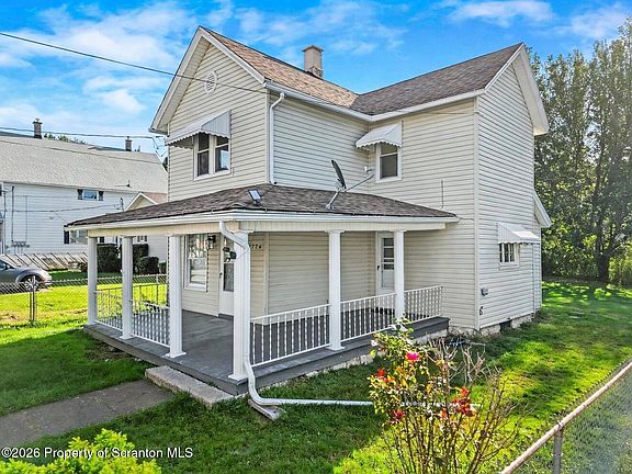 2nd image of 2124 Ballau Ave