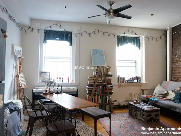 63-65 Hancock St, Boston, MA 02114