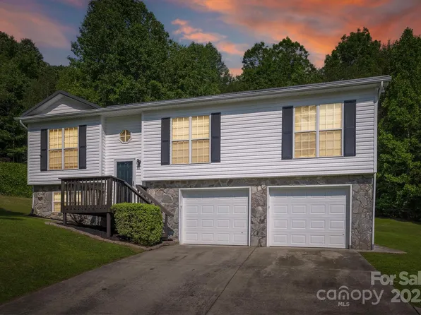 905 Severt Cir, Lenoir, NC 28645