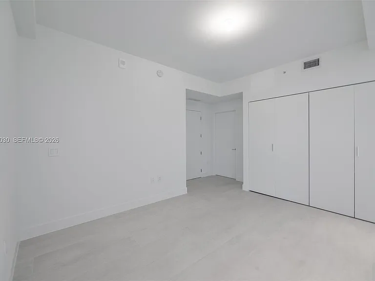 700 NE 24th St #5107 — Photo 5