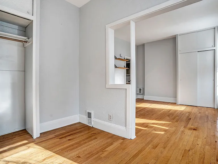 42 Trumbull St — Photo 24