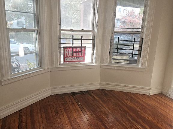 5th image of 544 S 20th St Floor 1