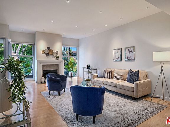 3rd image of 2369 S Beverly Glen Blvd Unit 204