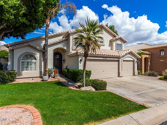 2nd image of 1726 E SHEENA Drive