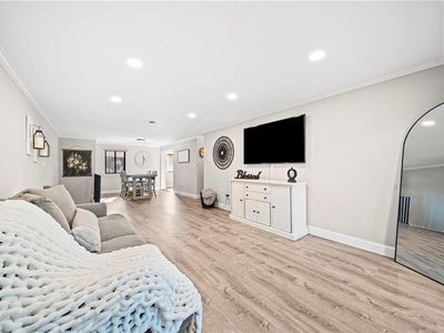 75 Newbrook Lane #75, Bay Shore, NY, 11706