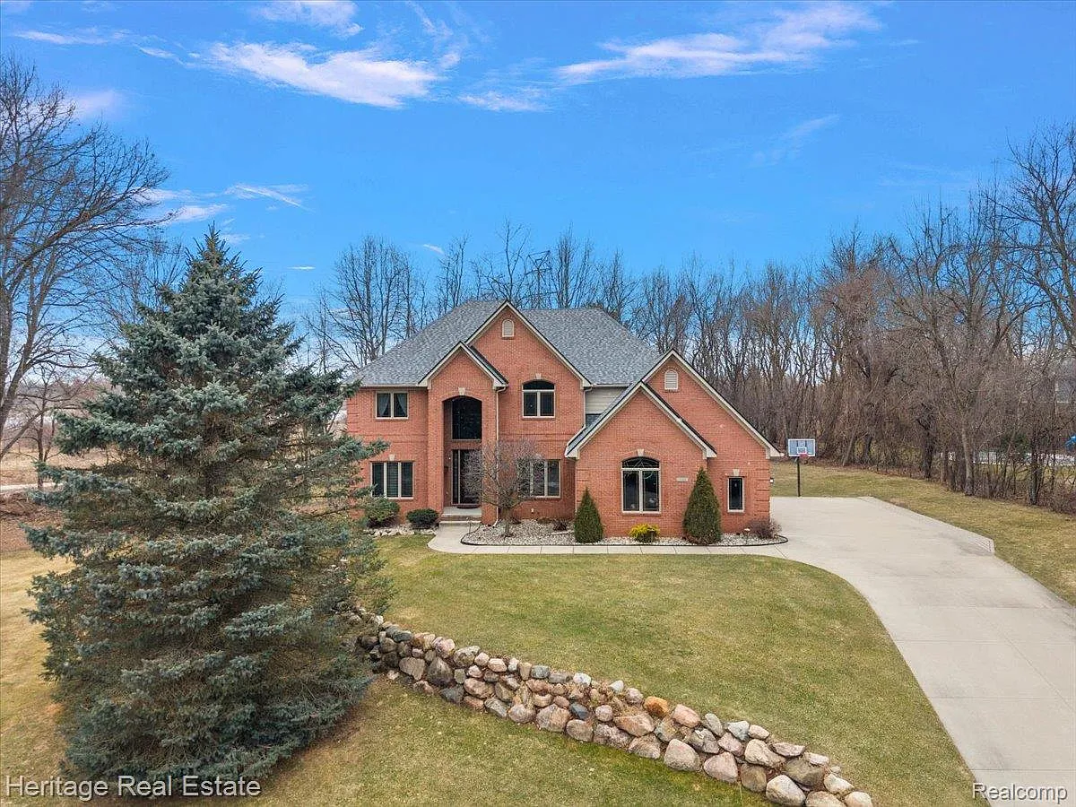 1486 Chestnut Trl photo 1