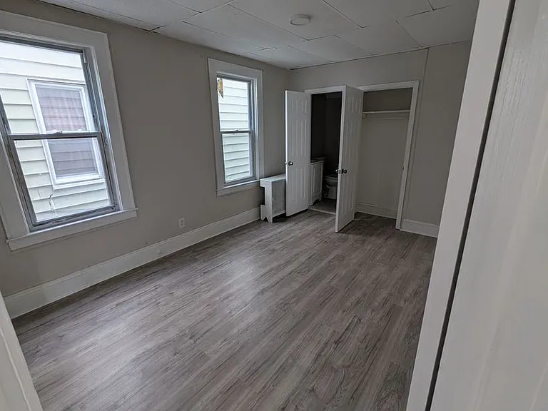 195 Lehigh Ave — Photo 12