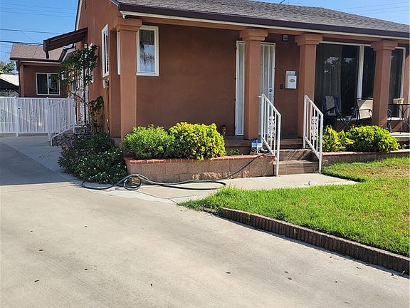 2nd image of 10503 Oberon St