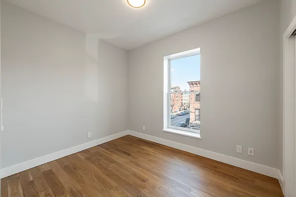 Rented by Compass | media 7
