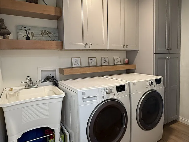 3165 Weatherby Dr — Photo 19