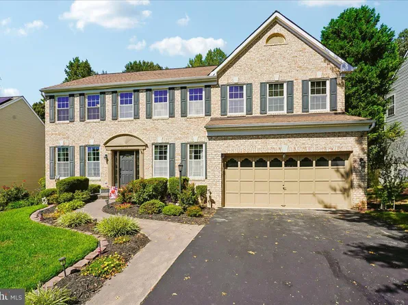 2900 Nicely Ct, Dumfries, VA 22026