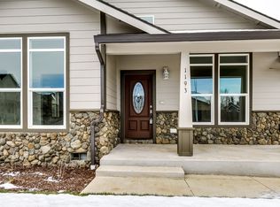 1193 Prairie Meadows Ave, Junction City, OR 97448