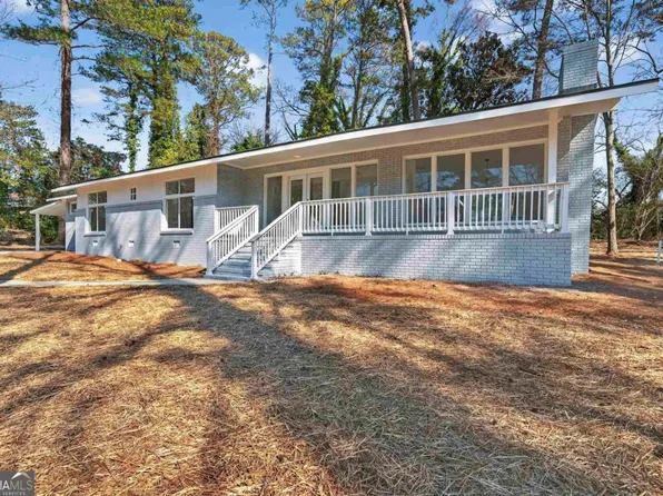 301 Crestview Dr, Eatonton, GA 31024