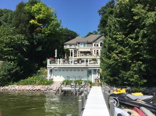 34675 Bartlett Rd, Oconomowoc, WI 53066