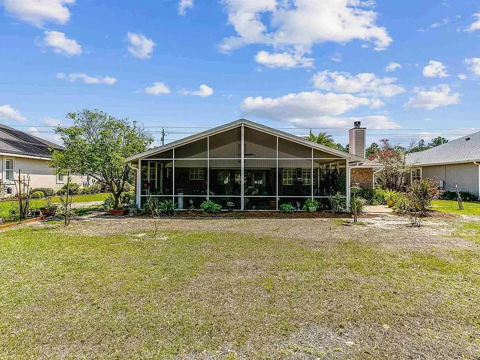 9588 Westgate Cir