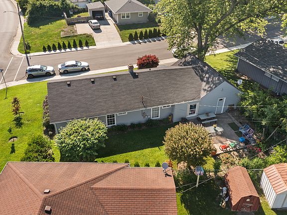 3rd image of 954 Osage Ct