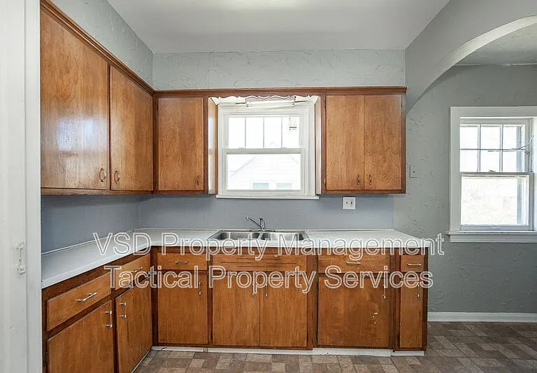 14717 Milverton Rd #UP — Photo 16