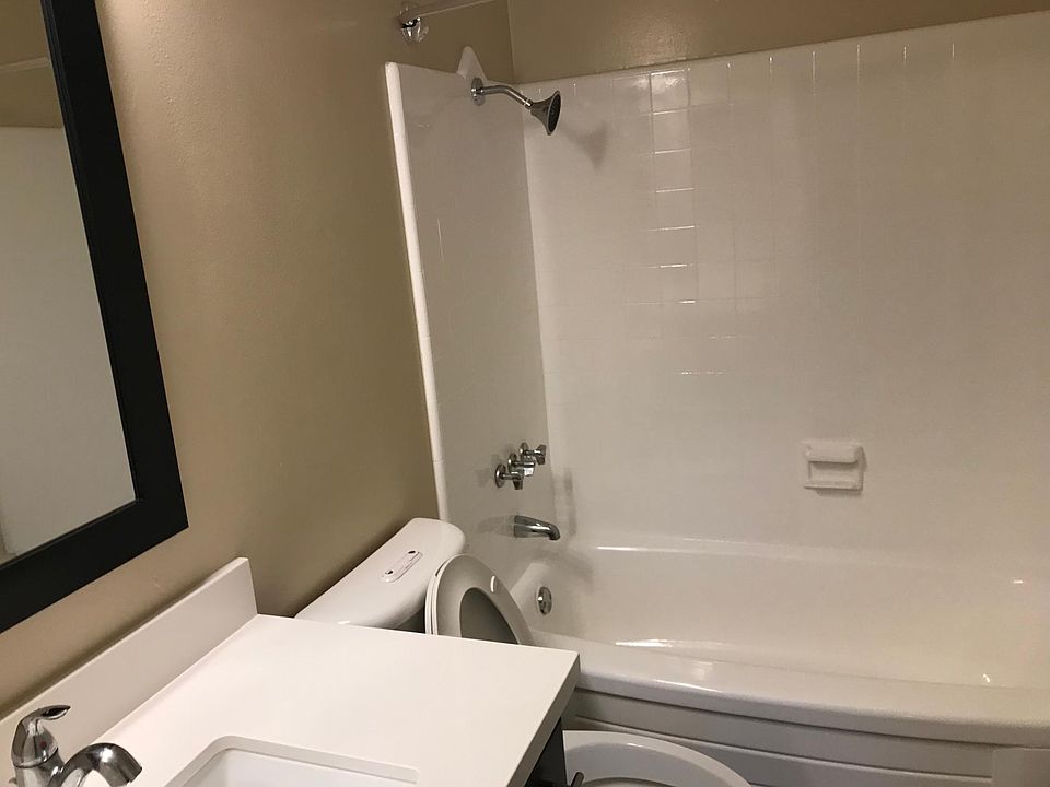 1st image of 1246 Henderson Ave APT 4