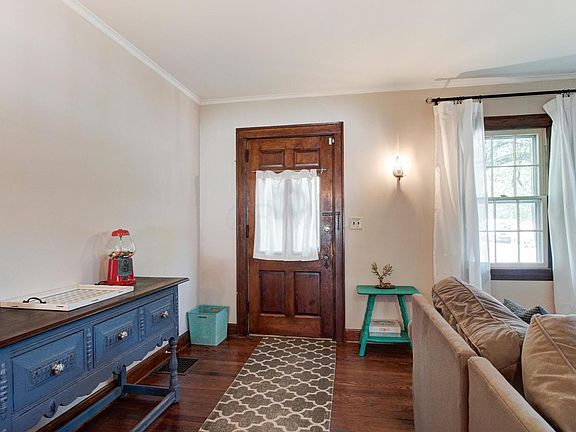 5th image of 174 Leland Ave