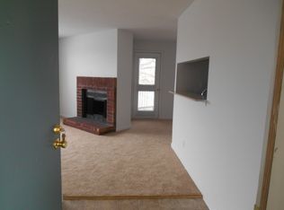 704 Ithaca Cir, Saint Charles, MO 63303