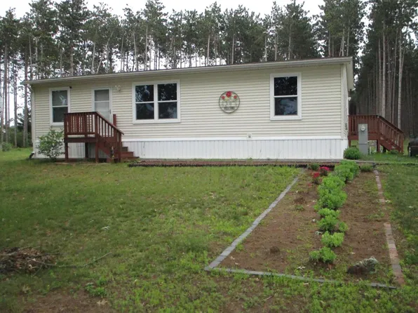 3226 8th Avenue, Wisconsin Dells, WI 53965