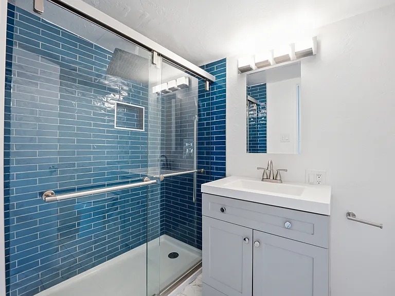 740 Cotton St — Photo 11