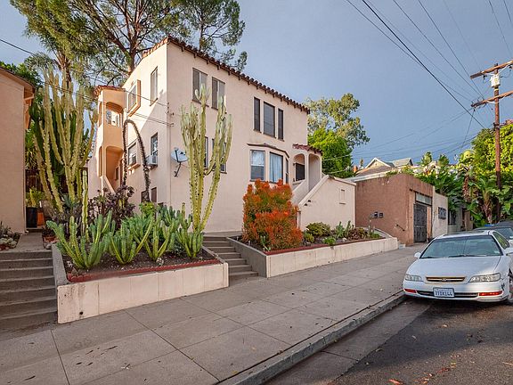 2nd image of 2211 1/2 Echo Park Ave