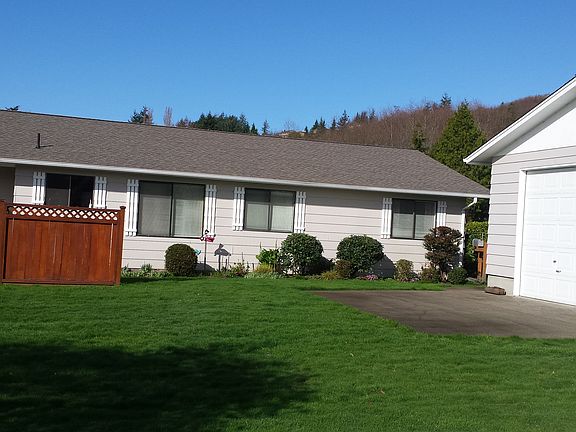 2nd image of 906 Caldwell Ct