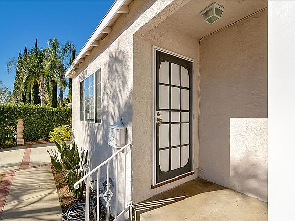 5th image of 15231 Cantara St