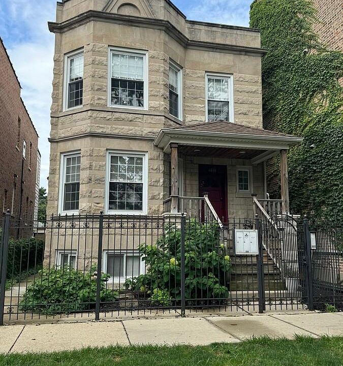 1st image of 4646 N St Louis Ave #1