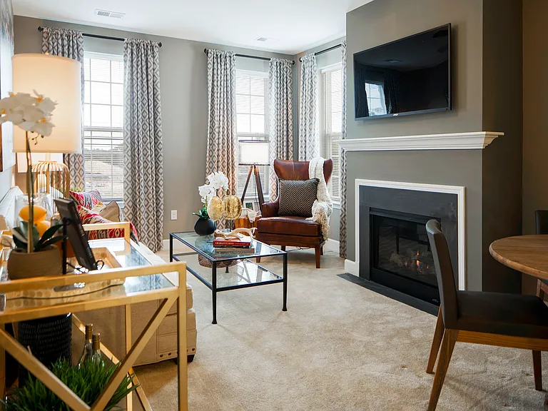 Creekstone Village Apartments — Photo 18