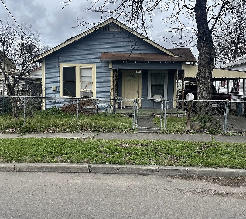 1st image of 3031 W SALINAS ST