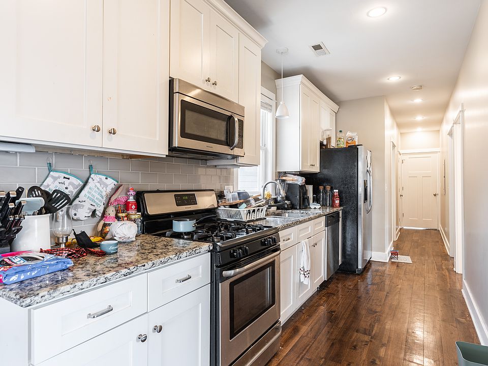 1st image of 2449 N Ashland Ave #3