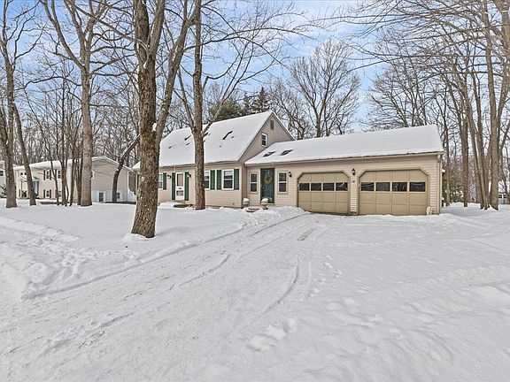 3rd image of 199 Oak Circle