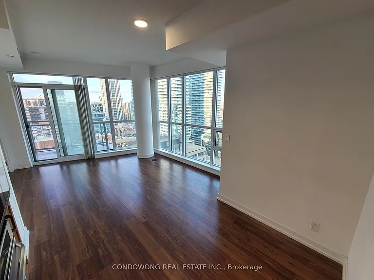 98 Lillian St #1915 — Photo 1