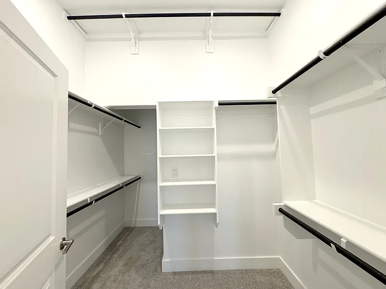 3200 N Collins St — Photo 11
